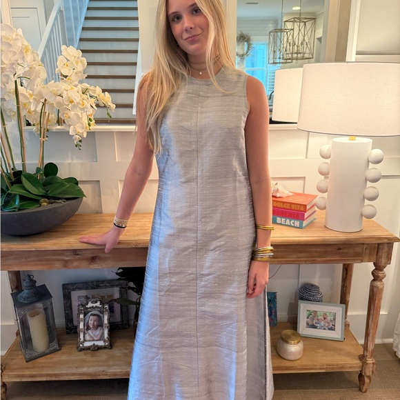 Chic Dupioni Silver Long Sleeveless Dress - Picture 2 of 4